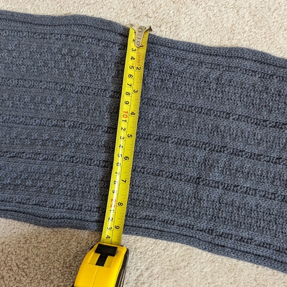 Gray lambswool angora blend scarf - Picture 5 of 7